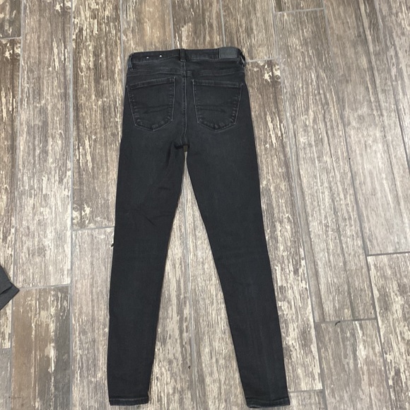 AE BLACK HIGH RISE JEANS - Picture 4 of 6